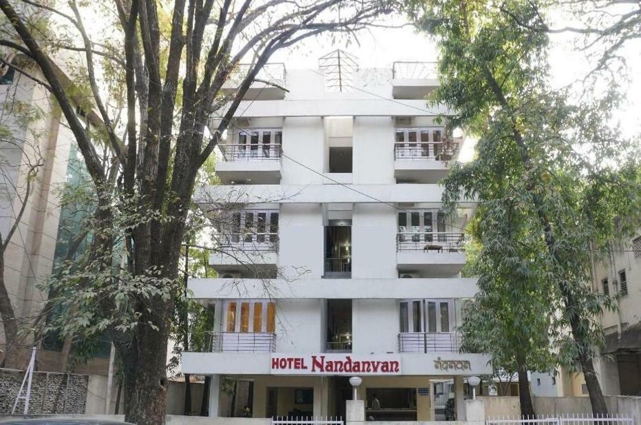 Hotel Nandanvan Annexe Πούνε Εξωτερικό φωτογραφία
